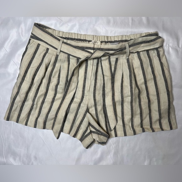 LOFT Striped Gray and Cream Women Shorts - Picture 13 of 13